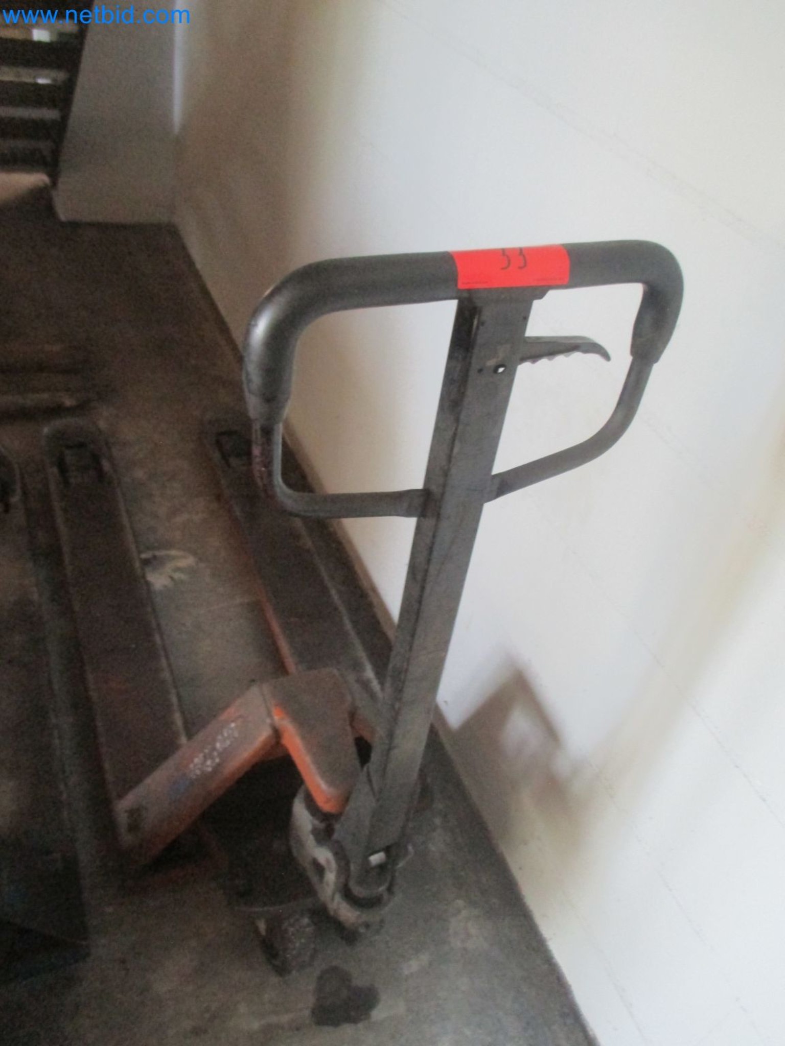 Gabelhubwagen (Freigabe 09.10.2026)
